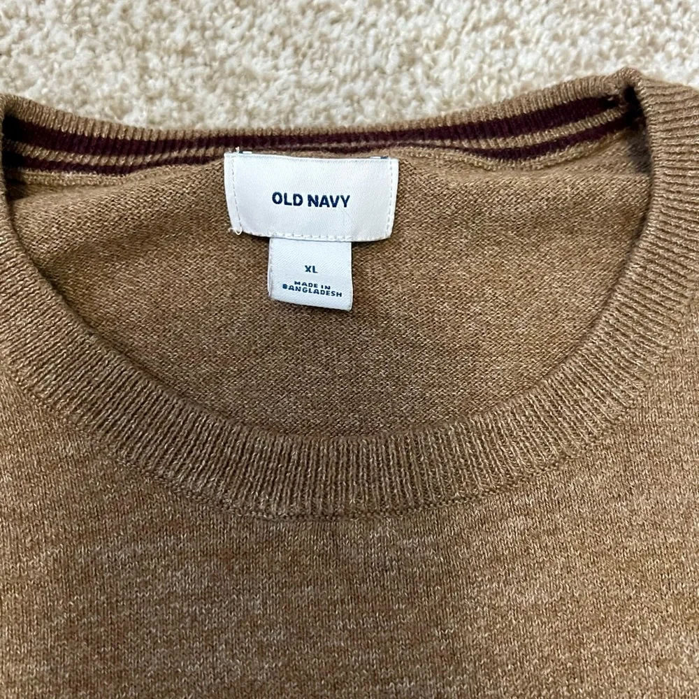 Old Navy light brown, light weight sweater, extra large - Picture 3 of 4